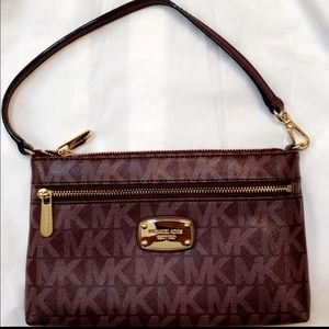 Mk maroon wristlet travel clutch